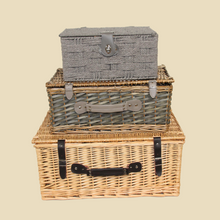 Load image into Gallery viewer, Empty Wicker Hampers